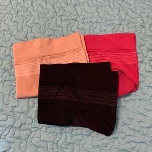 Warner’s hipster briefs, Sz. 2XL.  NWOT